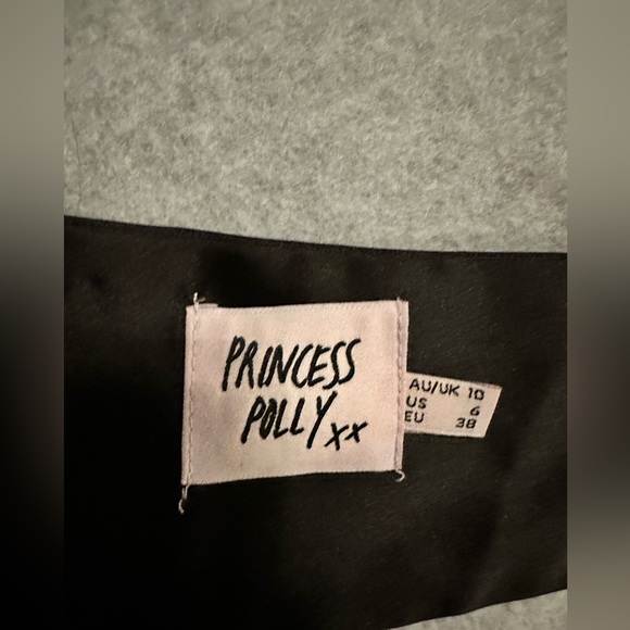 Princess Polly black cowl neck open back crop top size 6 - Picture 6 of 8